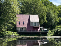 Thumbnail of metal roof photo