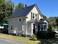 Thumbnail of metal roof photo